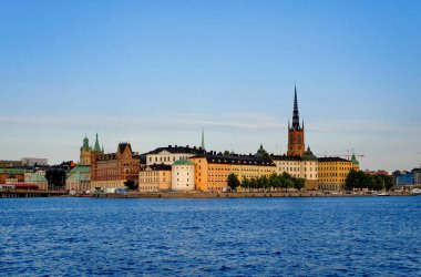 Stockholm, İsveç'te Old Town (Gamla Stan) doğal yaz günbatımı