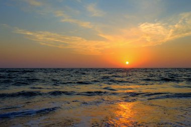 Costa Ballena, İspanya Eylül 2018: Günbatımında Costa Ballena Sahili, Cadiz, Endülüs, İspanya