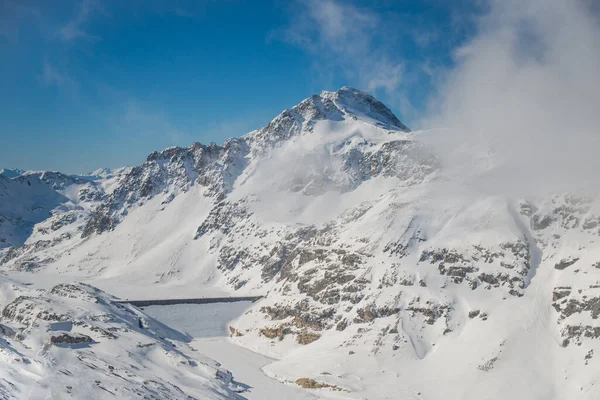 Paysage alpin printanier du glacier Molltal — Photo