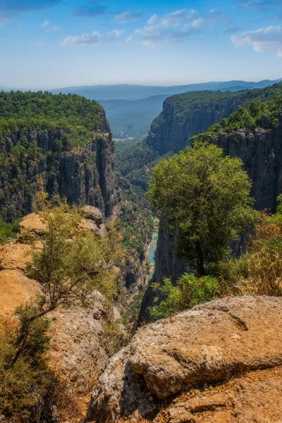 Cañón Entre Las Dos Montañas Que Tienen Forma Cuernos Que — Foto de Stock