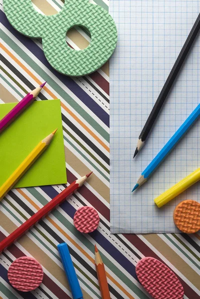 Různé Typy Podnikání Školních Kancelářských Doplňků Barevné Geometrické Papírové Pozadí — Stock fotografie