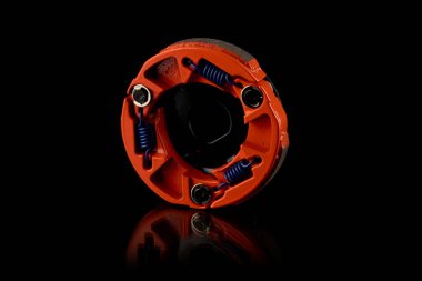 yalıtılmış bir arka plan üzerinde yedek parça