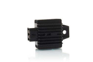 motor parçaları izole beyaz zemin üzerine