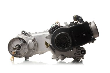 motor parçaları izole beyaz zemin üzerine