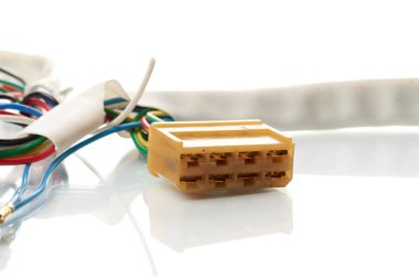 motor parçaları izole beyaz zemin üzerine