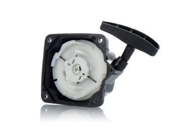 yalıtılmış bir arka plan üzerinde motor parçaları