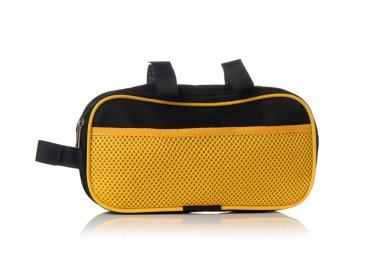 yalıtılmış bir arka plan üzerinde motor parçaları