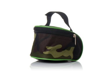 yalıtılmış bir arka plan üzerinde motor parçaları