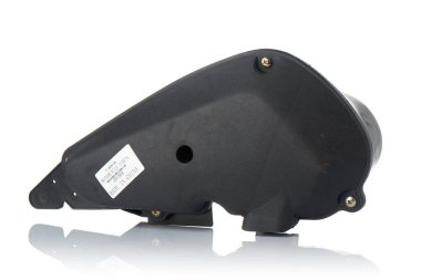 yalıtılmış bir arka plan üzerinde motor parçaları