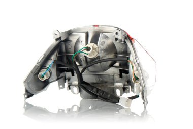 yalıtılmış bir arka plan üzerinde motor parçaları