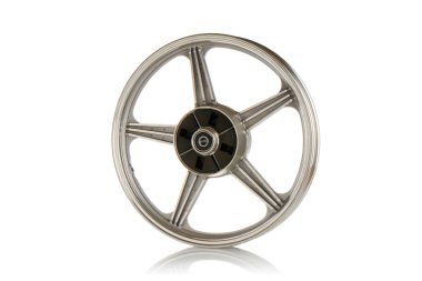 yalıtılmış bir arka plan üzerinde motor parçaları