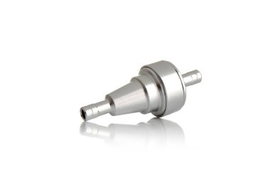 yalıtılmış bir arka plan üzerinde motor parçaları