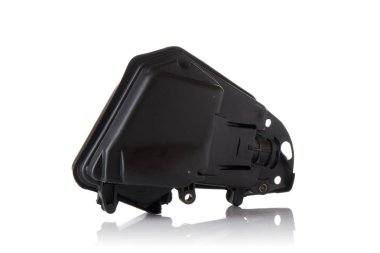 yalıtılmış bir arka plan üzerinde motor parçaları