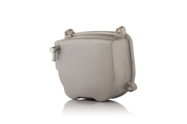 yalıtılmış bir arka plan üzerinde motor parçaları