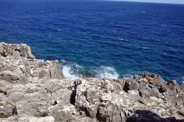 Voyageant le long de la côte du Salento — Photo