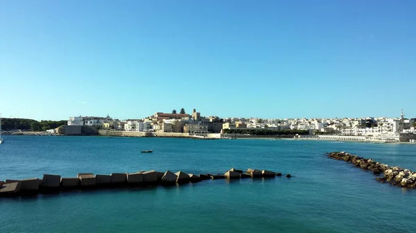 Otranto, Itálie, Evropa - 11. července 2016 panorama — Stock fotografie