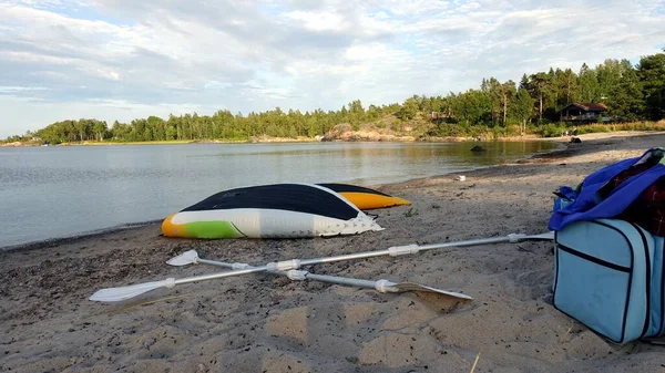 Image Which Represents Two Yellow White Green Canoes Placed Upside — Stock Photo, Image