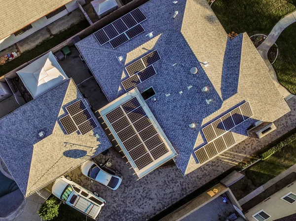 Geleceğin yenilenebilir enerjisi için güneş panelleri