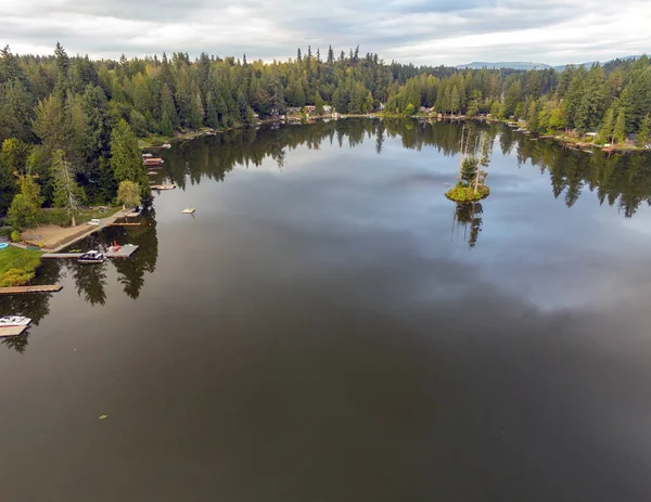 Pintoresco Lago Whitman Una Isla Única Con Una Casa Árbol — Foto de Stock