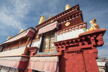 Tibet, Lhasa 'daki Ramoche Tapınağı' nın 2019 görüntüsü.. 