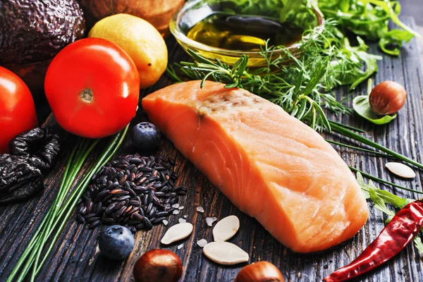 Selezione Ingredienti Con Pesce Verdure Biologiche Cereali Ricchi Aminoacidi Oligominerali — Foto Stock