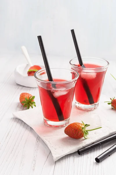 Summer Drink Strawberry Ice White Background — Stock Photo, Image
