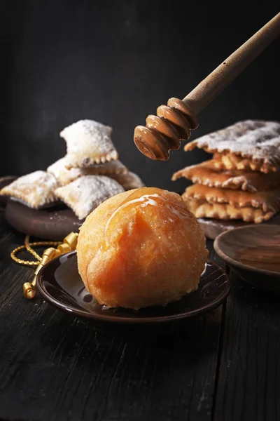 Buñuelos Italianos Carnaval Tablero Rústico Oscuro — Foto de Stock