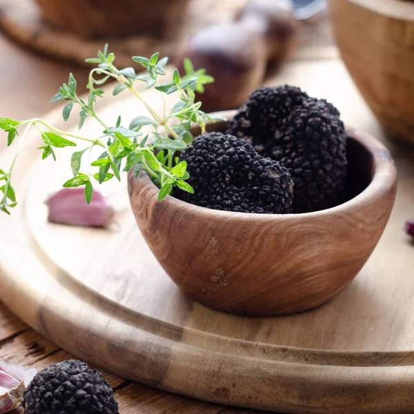 Black Truffle Wooden Bowl Summer Truffles Sauce — Stock Photo, Image