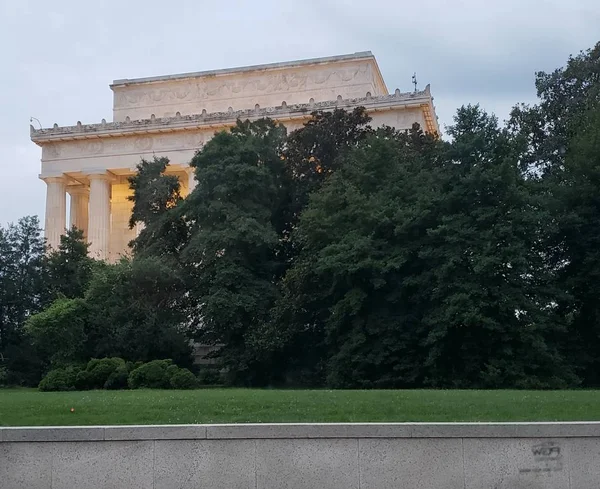 在华盛顿的林肯纪念堂直流 — 图库照片