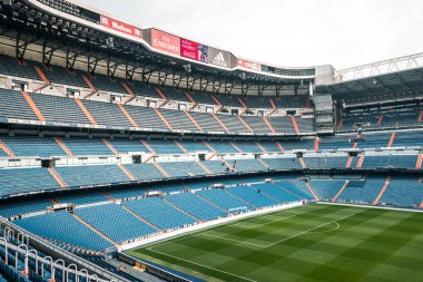Madrid, İspanya - 2016, 2 Şubat. Santiago Bernabeu Stadyumu Bulutlu bir günde, Futbol Tapınağı 