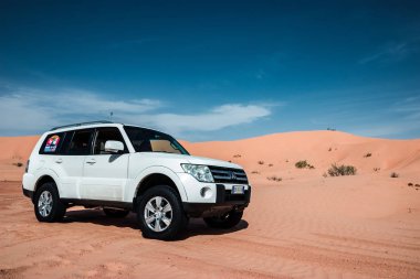 Çöldeki araba, Mitsubishi Pajero