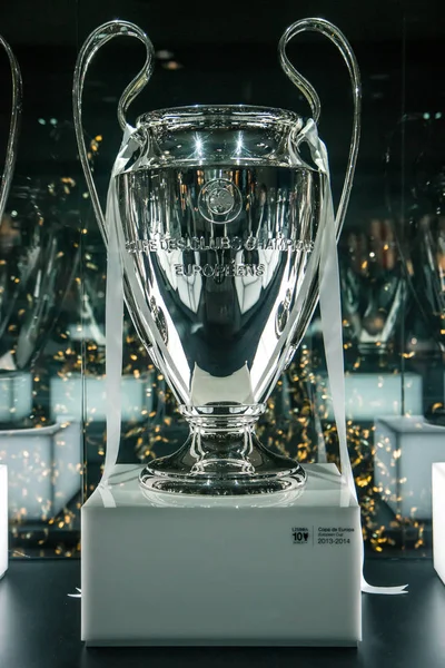 西班牙马德里 2016年2月2日 皇家马德里队冠军联赛 奖杯布告栏 — 图库照片
