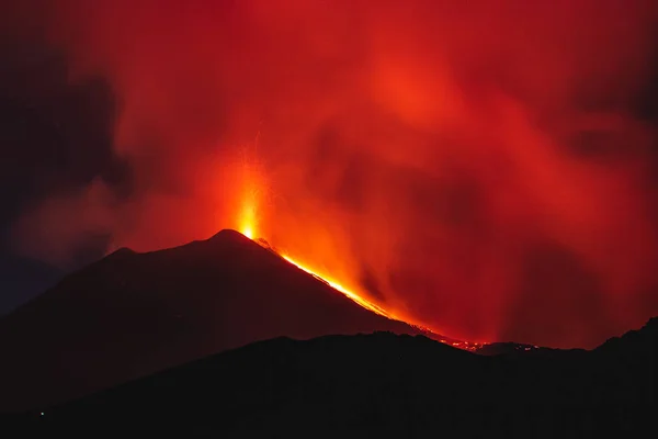 Vulcão Etna Durante Uma Erupção Incrível — Fotografia de Stock