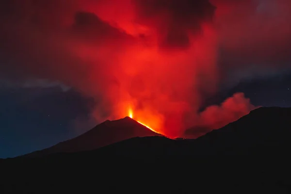Volkan Etna Inanılmaz Bir Patlama Sırasında — Stok fotoğraf