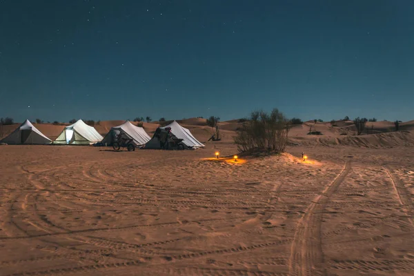 Una Noche Desierto Del Sahara Campamento Bajo Cielo Las Dunas —  Fotos de Stock