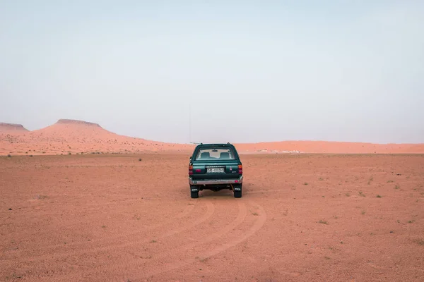 Toyota Runner Road Sahara Öknen Tunisien Otroliga Äventyrliga Resor Afrika — Stockfoto