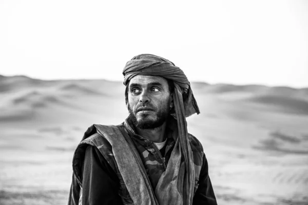 Czarno Biały Portret Młodego Berberberbera Saharze — Zdjęcie stockowe