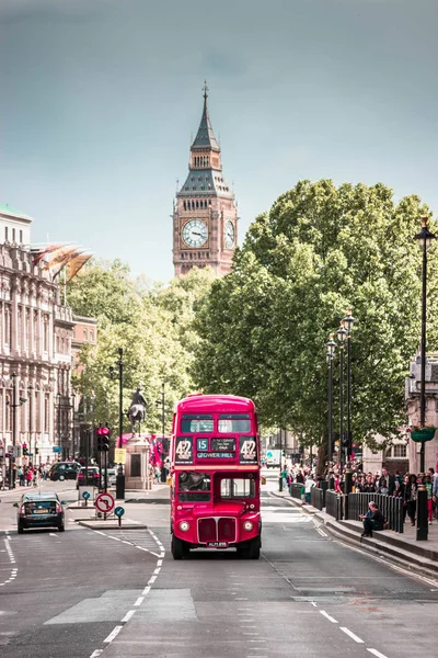 London United Kingdom 2017 Красный Автобус Лондоне Биг Бен — стоковое фото