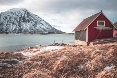Norveç 'teki eski ahşap evler - Lofoten Adaları
