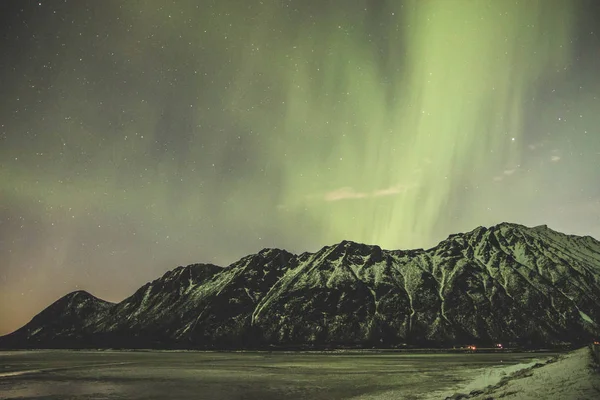 Luces Boreales Las Montañas Noruega —  Fotos de Stock