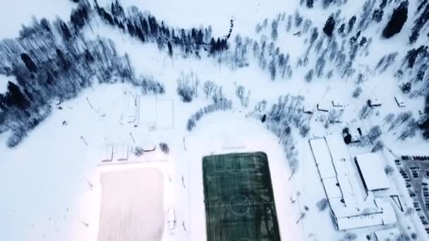 Installations sportives à Oslo, journée d'hiver 