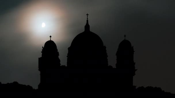 Hold Felhők Idő Elszáll Éjjel Berlin Dome — Stock videók