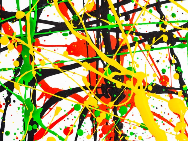 Kunst verschüttete gelb grün rot schwarze Farbe. Expressionismus. — Stockfoto