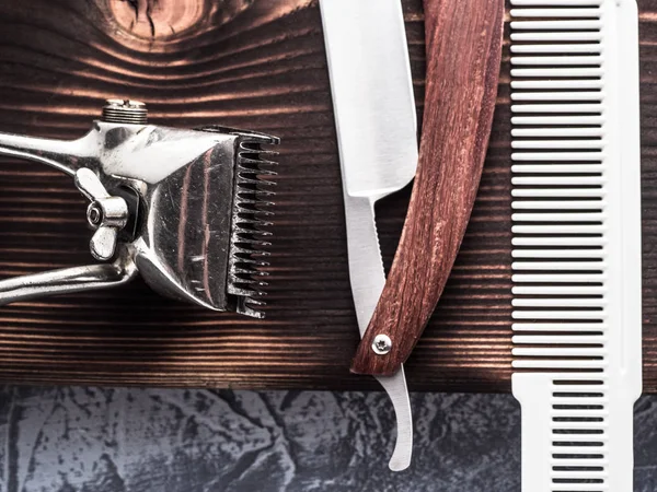 Barber tools. vintage clipper straight razor. hairbrush. — Stock Photo, Image
