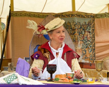 Fairfield, Ca - 6 Nisan 2019: Tartan Festivali 'nin tanımlanamayan katılımcıları, Ardenwood Çiftliği' nde Doğu Körfezi İskoçları tarafından düzenlenen bir İskoç yaşam tarihi festivaline ev sahipliği yaptılar..