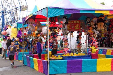 Alameda, Ca - 15 Haziran 2019: Alameda Adaları Yıllık Ada Jam Festivali 'nin kimliği belirsiz katılımcıları..