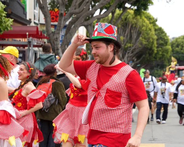 San Francisco Maj 2019 Oidentifierade Deltagare Den Årliga Carnaval Grand — Stockfoto