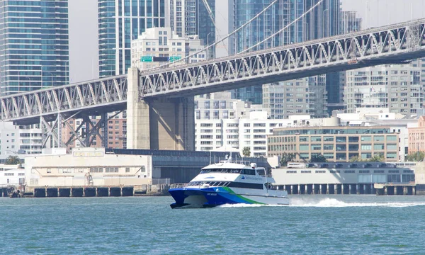 San Francisco 2019 Június San Francisco Bay Ferry Személyszállítási Szolgáltatást — Stock Fotó