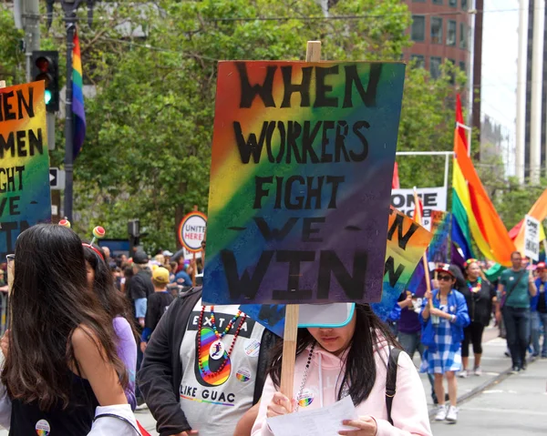 San Francisco Června 2019 Účastníci Ročníku Gay Pride Parade Jednoho — Stock fotografie