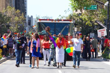Oakland, Ca - 08 Eylül 2019: Oakland Gay Onur Festivali 'nin 10. Geleneksel Oakland Gey Onur Yürüyüşü Oakland şehir merkezindeki.